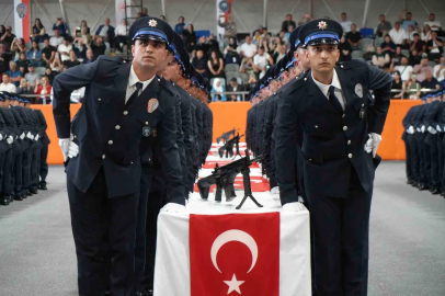 Bayburt’ta 342 polis adayı mezuniyet sevinci yaşadı
