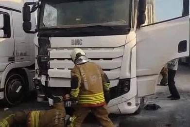 İskenderun’da tır yangını
