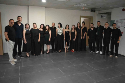 Öğretmenler sahneye çıktı, Alaşehir tek ses oldu
