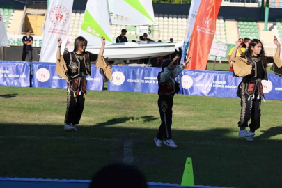Kırşehir’de Yaz Spor Okulları 32 branşta coşkulu törenle açıldı
