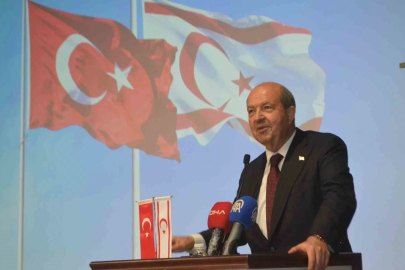 Eski KKTC Cumhurbaşkanı Tatar: "Ana vatan, yavru vatan, mavi vatan ve gök vatan anlayışıyla geleceğe güçlü adımlarla yürüyoruz"
