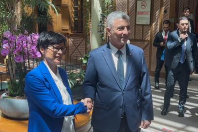 Bakan Bolat AB Genişleme Komiseri Marta Kos ile görüştü
