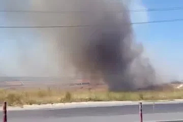 Büyükçekmece’de geniş alanda ot yangını
