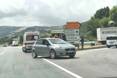 Kontrolden çıkan otomobil refüje çarptı: 1 yaralı
