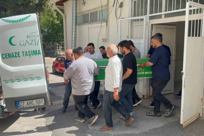 Sınava giderken geçirdiği kaza sonrası hayatını kaybeden gencin cenazesi ailesine teslim edildi

