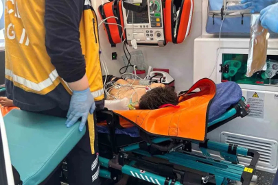 Samsun’da denize giren çocuk boğulma tehlikesi geçirdi
