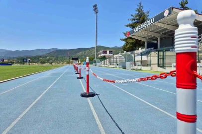Safranbolu Atletizm Pisti’nde yeni kulvar düzenlemesi
