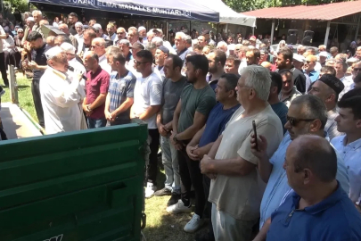 Trafik kazasında hayatını kaybeden karı koca toprağa verildi
