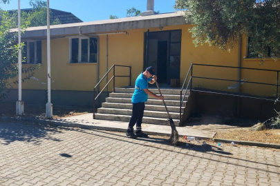 Efeler’de düğün alanlarında temizlik çalışması
