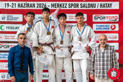 Kağıtspor sporcuları kürsüye ambargo koydu
