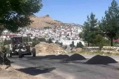Ağaç dikilerek protesto edilen yolun yapımına başlandı
