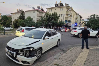 Bingöl’de trafik kazası: 2 yaralı
