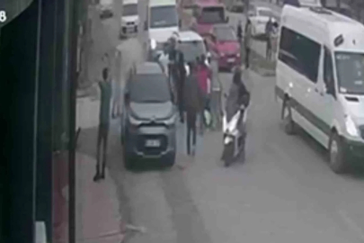 Trafik kazası sonrası çıkan kavgaya tazyikli su müdahalesi
