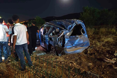 Gercüş’te hurdaya dönen araçtan burnu bile kanamadan çıktı
