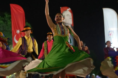 20. Uluslararası Halk Dansları Festivali’nde coşku sürüyor
