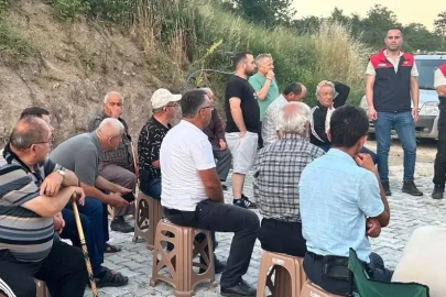 Köy köy gezip vatandaşları bilgilendiriyorlar
