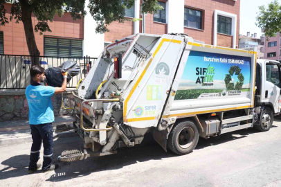 Osmangazi’de çöp evden 2,5 ton geri dönüşüm atığı çıkarıldı
