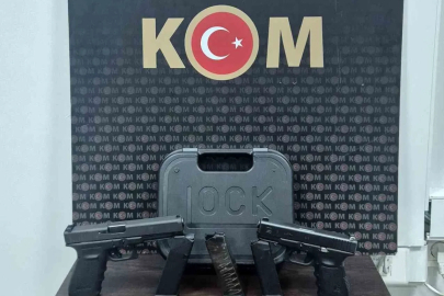 Gebze’de ruhsatsız silah ve change araç operasyonu
