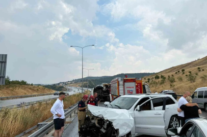 Susurluk’ta otoyolda cip ile kamyon çarpıştı: 1 yaralı
