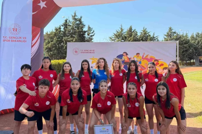 Eskişehir’in ragbi sultanları namağlup şampiyon
