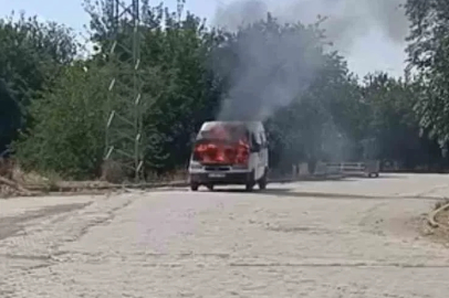 Elazığ’da minibüs yangını
