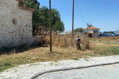 Manisa Büyükşehir’den Karacaahmet Türbesi’nde hummalı temizlik
