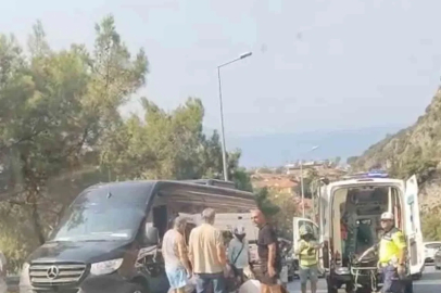 Ağabeyinin kullandığı araçtan kazada yola savrulan genç hayatını kaybetti

