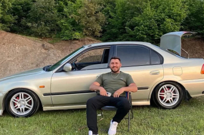 Kontrolden çıkan motosiklet kaldırıma çarptı: 1 ölü
