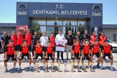 Yılmaz, şampiyonları ağırladı
