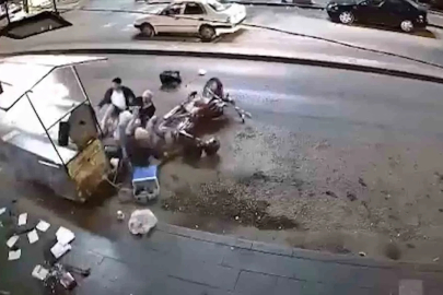 Ters yönden girdi, geri manevrayla kokoreç tezgahına daldı
