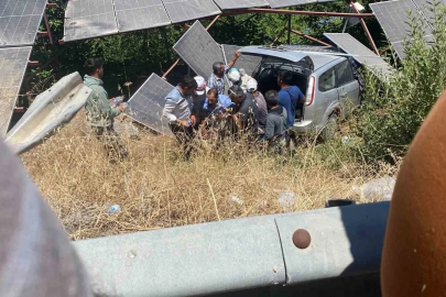 Şanlıurfa’da otomobil şarampole devrildi: 3 yaralı
