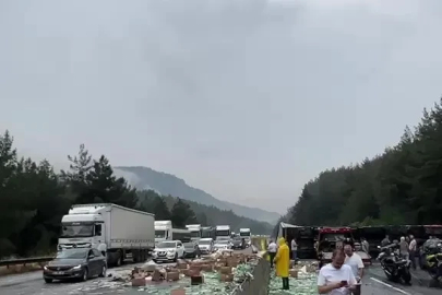 Pozantı-Adana istikameti tır devrilmesi nedeniyle trafiğe kapandı
