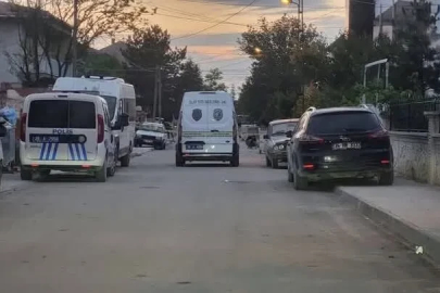 Çifteler’de komşuların park kavgası kanlı bitti: 1’i ağır 2 yaralı
