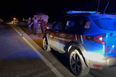 Tırın dorsesine otomobili ile çarpan 21 yaşındaki sürücü yaşam savaşını kaybetti
