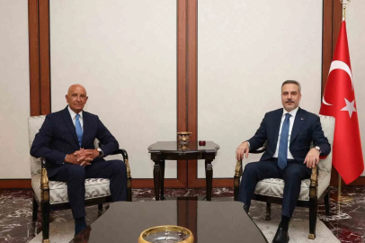 Bakan Fidan, ABD’nin Ankara Büyükelçisi Barrack’ı kabul etti
