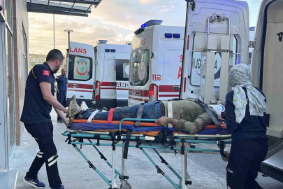 Çamardı’da midibüs devrildi: 3 yaralı
