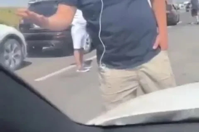 Gurbetçiler sınır kuyruğunda birbirine girdi
