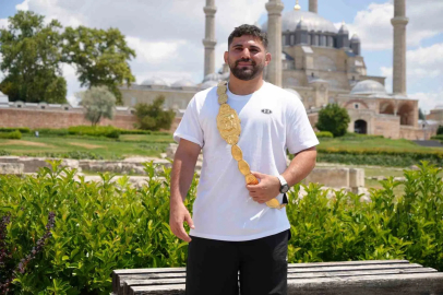 Başpehlivan Erkan Taş: "Hedefim altın kemeri uzun yıllar korumak"

