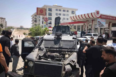 Cizre’de polis aracı takla attı, 2 polis memuru yaralandı
