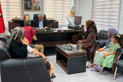 Başkan Hallaç, Halk Buluşmaları’nda vatandaşların taleplerini dinledi
