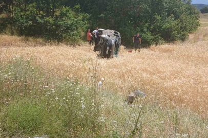 Tokat’ta kontrolden çıkan hafif ticari araç takla attı: 5 yaralı
