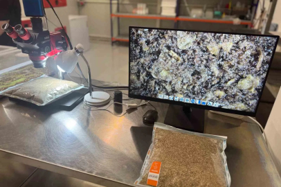 Bakan Yumaklı, Fethiye’de faydalı böcek üretim tesisini inceledi
