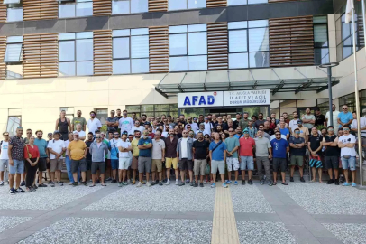 Paraşütçüler taleplerini iletti
