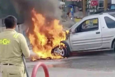 Yıllarca para biriktirdi, satın aldığı araç alev alev yandı
