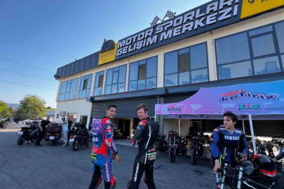 Milli motosikletçiler ve oyuncu Kıvanç Tatlıtuğ Kocaeli’de piste çıktı
