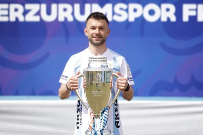 Salih Sarıkaya, Erzurumspor FK’ya veda etti
