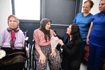 Başkan Çerçioğlu, yaşlı çınarların yanında
