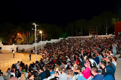 Denizli’de açık havada sineması keyfi başladı
