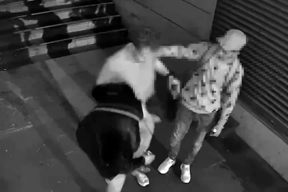 Beyoğlu’nda yankesicilik kamerada: Cep telefonu hırsızı tutuklandı
