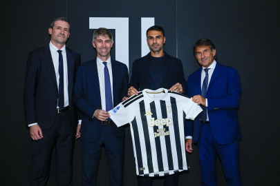 Juventus, Zeki Çelik ile 3 yıllık sözleşme imzaladı